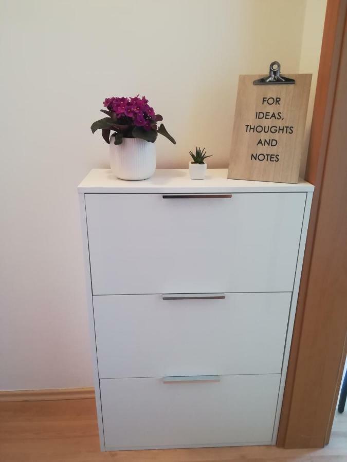 Cozy Apartmant With A Sea View In 오라사크 외부 사진